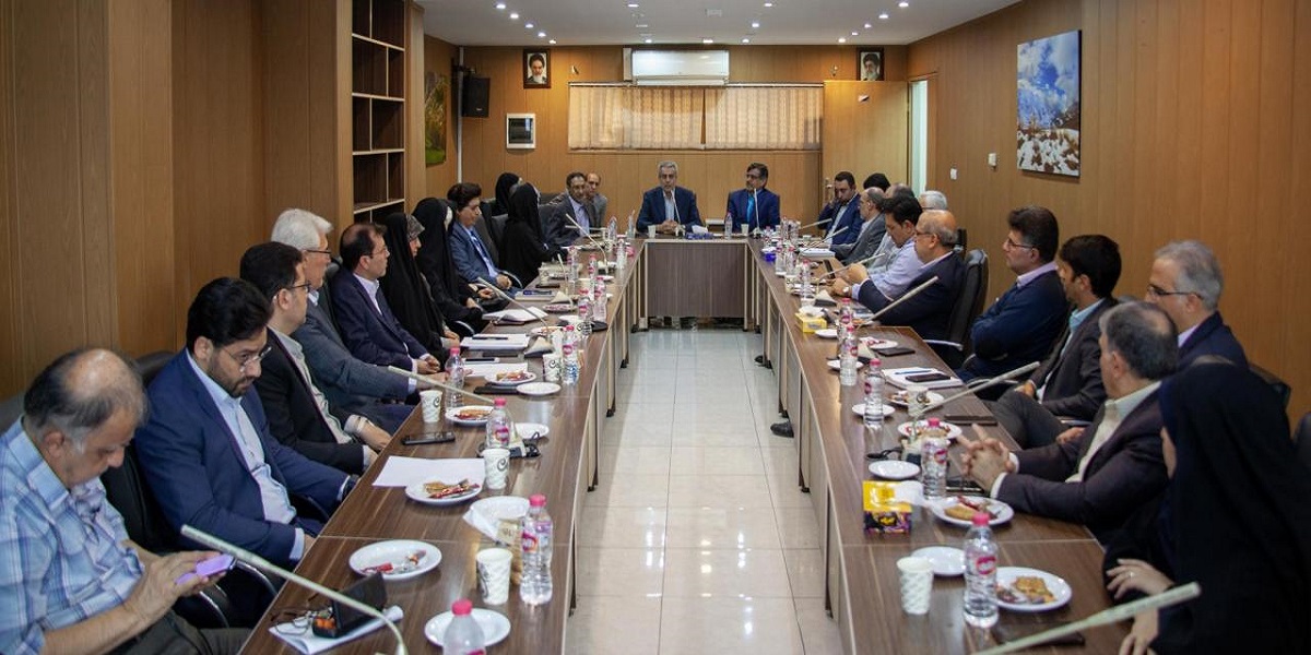 برگزاری «نشست بهره مندی مؤثر اعضای هیأت علمی از فرصت ها و ظرفیت های پژوهشی دانشگاه» در دانشکده مدیریت و اقتصاد