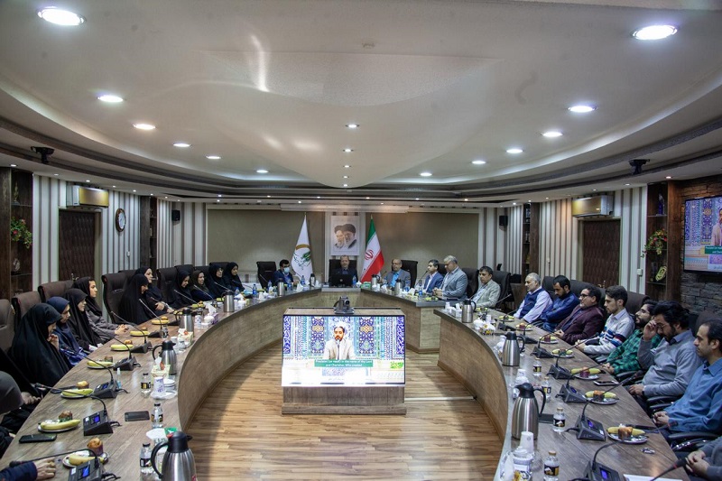 نشست صمیمانه رییس دانشگاه با مدیران و کارکنان حوزه معاونت برنامه ریزی، نظارت و فناوری اطلاعات