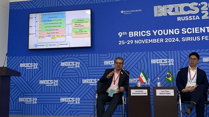 سخنرانی عضو هیات علمی دانشگاه تربیت مدرس در مراسم جایزه نوآوران جوان بریکس